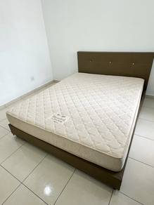 SnoozzZ Queen Size Mattress with Bed Frame