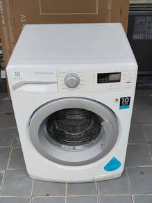 Electrotlux inverter front load washer 8kg