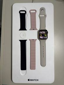 Used Apple Watch SE 40mm