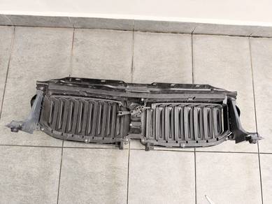 BMW G30 PRE LCI Grill Upper Air Flaps Original