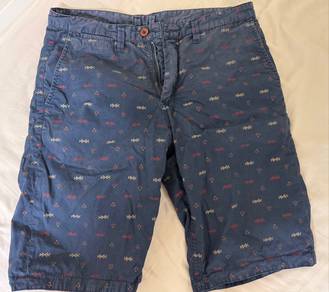 Esprit men’s reversible short pants