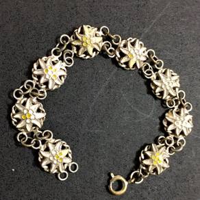 Vintage Enamel Silver Plated Flower Bracelet