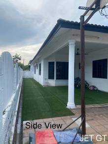 Semi-Detached House For Sale in Klang,SGR