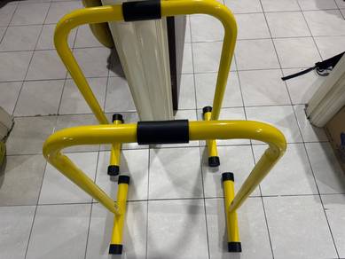 Dip Bar Workout