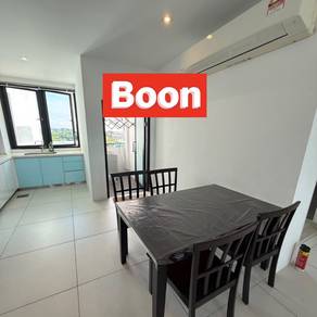 Condominium For Rent in Royal Richmond Gold