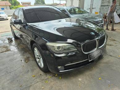 BMW 730Li 30Li (CBU) in Batu Pahat, JHR