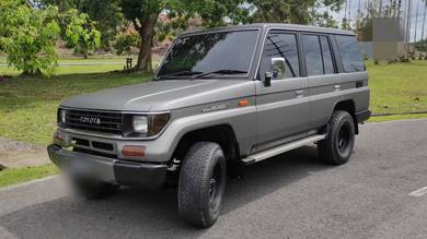 Toyota Land Cruiser II in Kuching, SWK