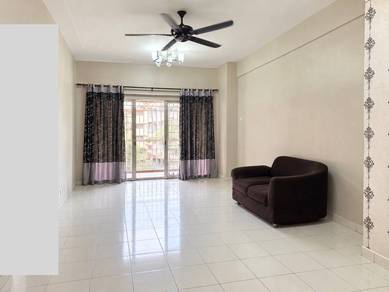 Apartment For Sale in Selesa i-Resort Apartment (Pangsapuri Damai Mewah B)