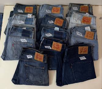 Levi’s Jeans sz 34 Combo:.,,
