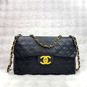 Chanel Bag Black Vintage Classic Flap Jumbo