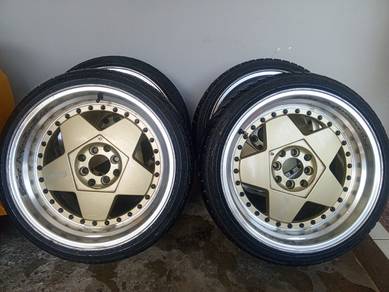 rim ada retak sikit 1 biji mcm dlam gambar