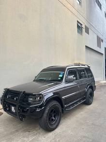 Mitsubishi Pajero T in Bandar Utama, SGR