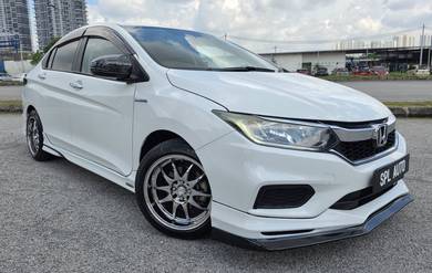 Honda City HYBRID in Sungai Besi, KUL