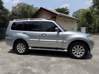 Mitsubishi Pajero EXCEED in Bukit Persekutuan, KUL