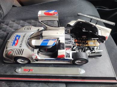 mercedes Benz clk lm maisto to sell