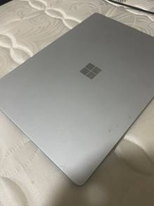 Microsoft Surface Laptop / Used / Working Well / C