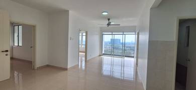 Condominium For Rent in Prima U1