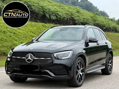 Mercedes Benz GLC300 300 4MATIC AMG LINE in Seri Kembangan, SGR