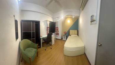 Room in Petaling Jaya, SGR