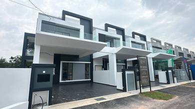2-storey Terraced House in Cheng,MLK