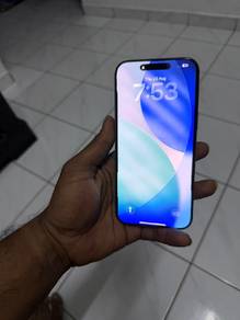 like new phone only use 6 months
