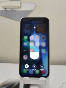iPhone 11 (64GB) 