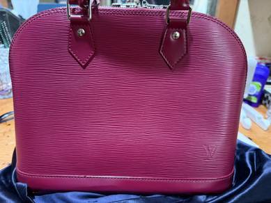 Louis Viuttion Hand Bag