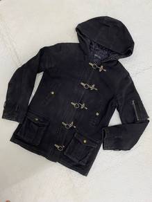 jaket hitam