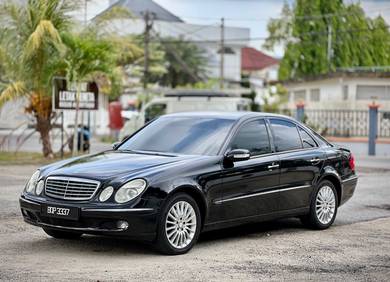 Mercedes Benz E200 200 CGI ELEGANCE(CBU) in Kota Bharu, KTN