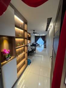 Condominium For Rent in Novus Condominium