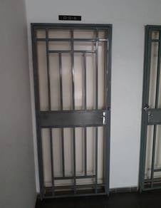 Condominium For Sale in University Utama Condominium