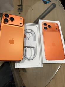 iPhone 17 Pro Max 1 TB Cosmic Orange