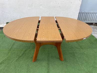 YE54N Meja Makan Bulat Kayu 4.5-5.5Ft Dining Table