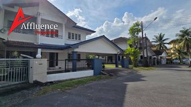 Semi-Detached House For Sale in Kuching,SWK