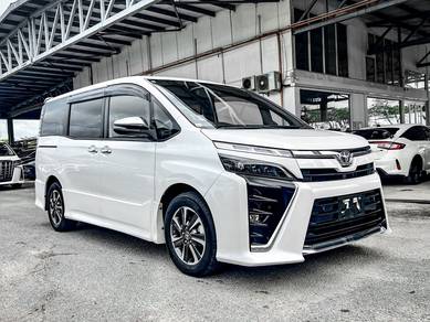 Toyota Voxy KIRAMEKI in Kulai, JHR