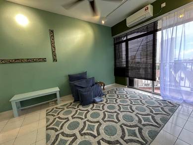 Condominium For Sale in Mutiara Place