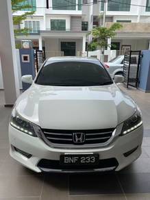 Honda Accord VTi-L in Puncak Alam, SGR
