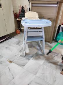Kerusi Makan Budak