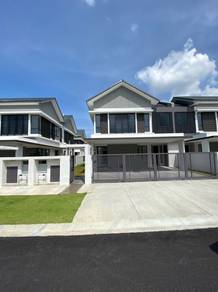 Semi-Detached House For Sale in Denai Alam,SGR