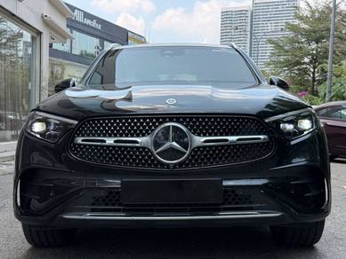 Mercedes Benz GLC300 300 4MATIC AMG LINE in Sungai Buloh, SGR