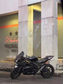 Yamaha R15