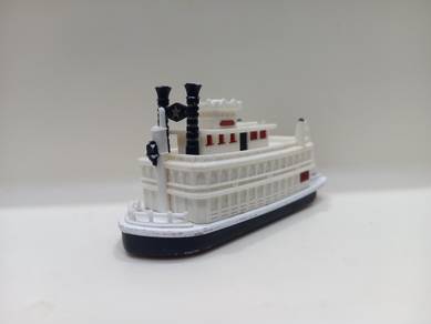 Tomica Tokyo Disney Resort Mark Twain Riverboat