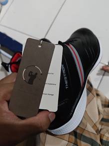 Kasut Golf