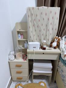  dressing table