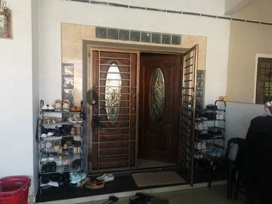 Terraced House For Sale in Durian Tunggal,MLK