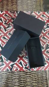 Empty Watch Box @ Daniel Wellington