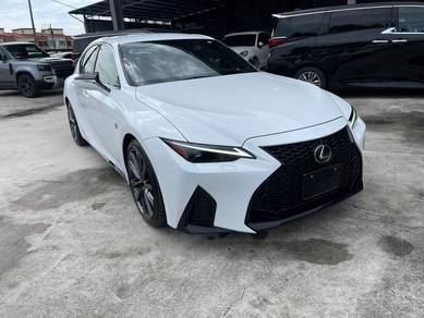 Lexus IS 300 F-SPORT in Kajang, SGR