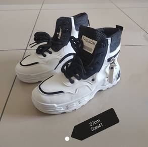 Shoe 