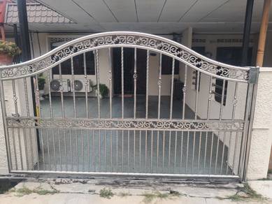 Terraced House For Sale in Banting,SGR