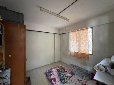 Flat For Sale in Flat Bukit Gedung